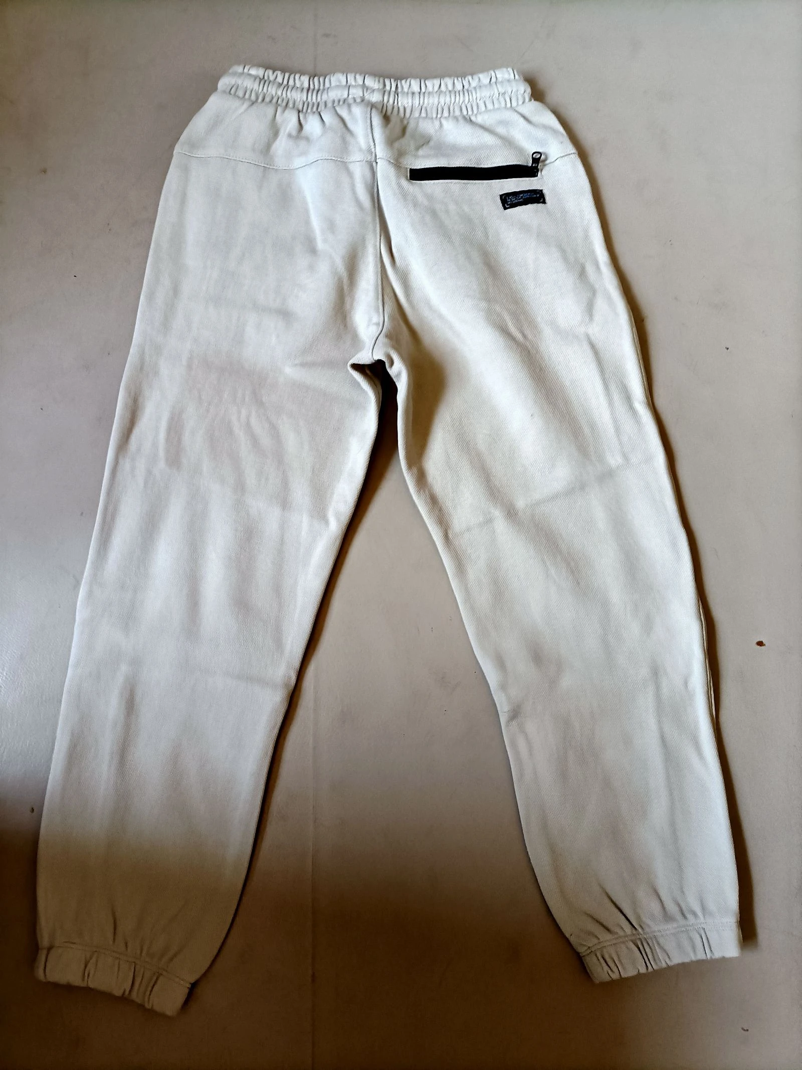 Jogging / Pantalon de survêtement beige Reserved – photo 3